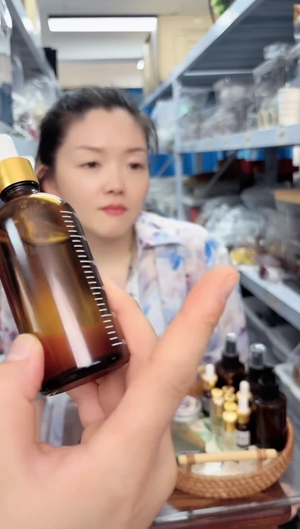 檀香紫檀（小叶紫檀）大瓶100ml一瓶