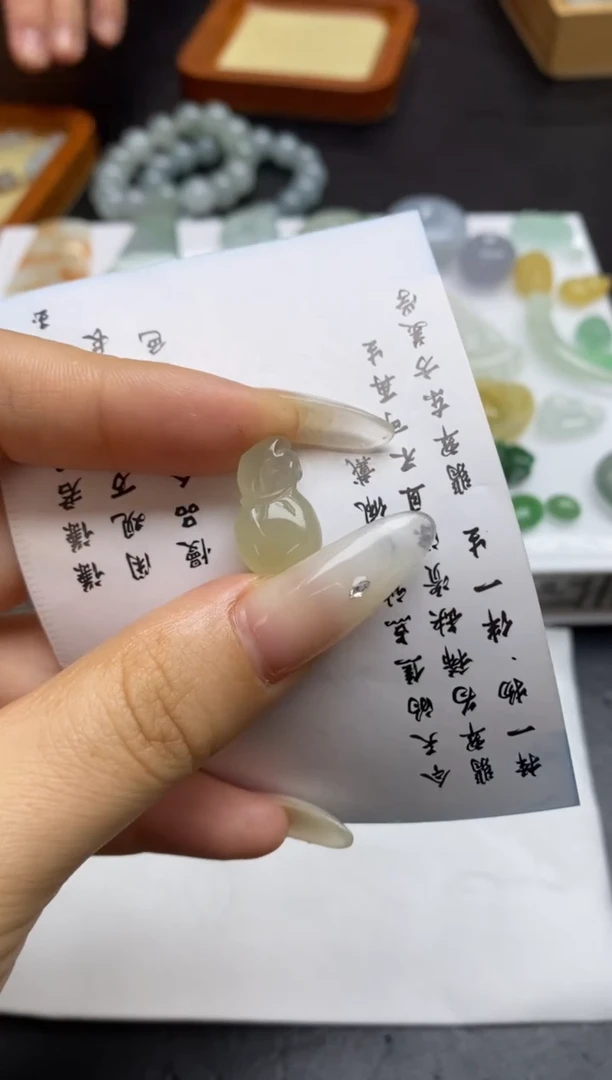 定制翡翠未镶嵌翡翠毛货~