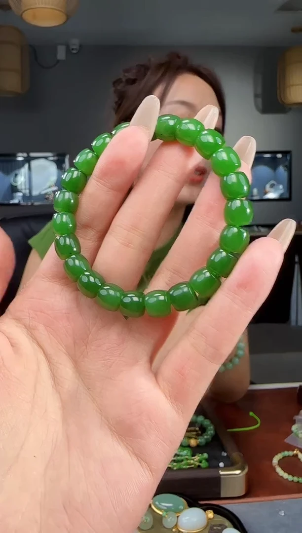 手串未镶嵌和田玉拍一发一多样性