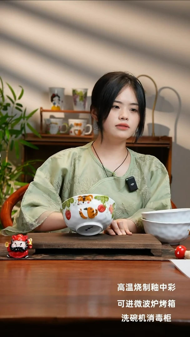 景德镇手绘釉中彩（食品级）捏捏碗福利
