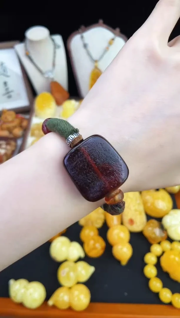 琥珀未镶嵌珠宝奇石柒月