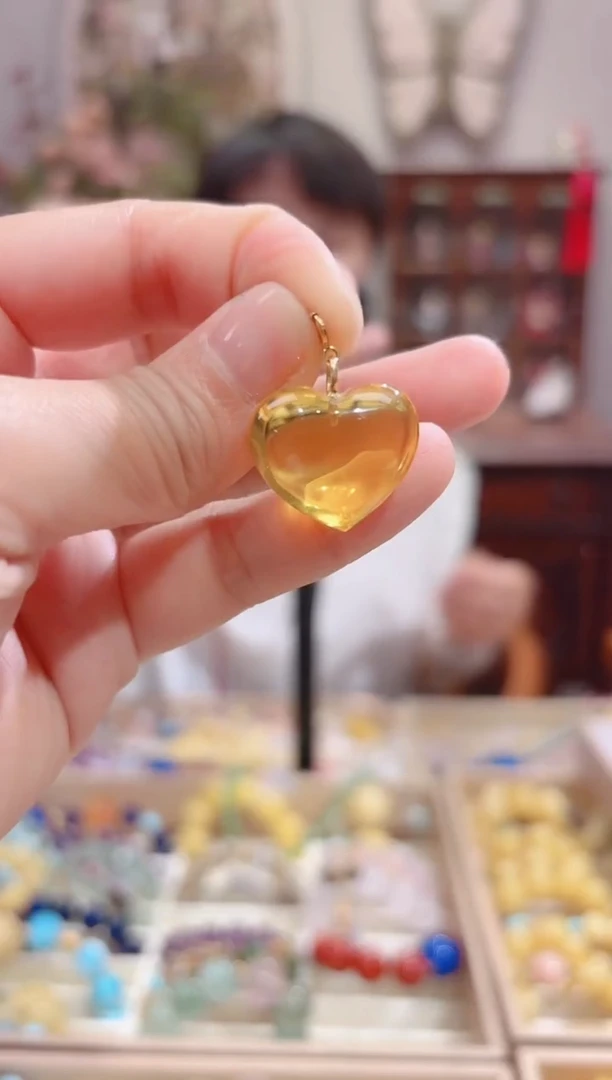 18K金镶嵌颈饰水晶设计款珠串