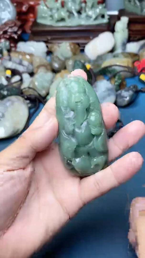 未镶嵌和田玉把件-