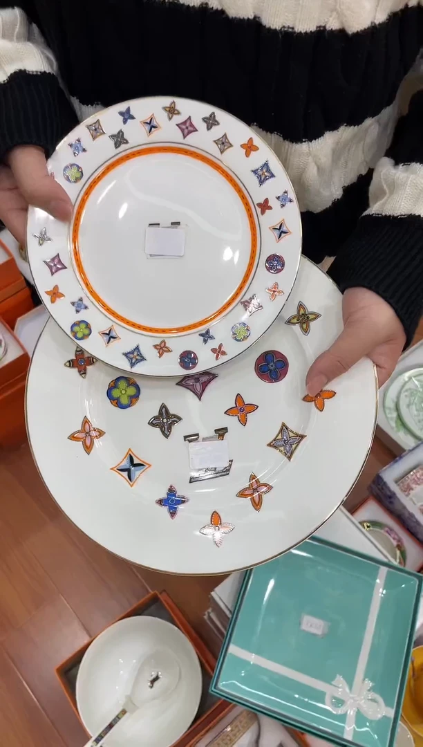 杯鸿辉家品牌瓷器，京东包邮！