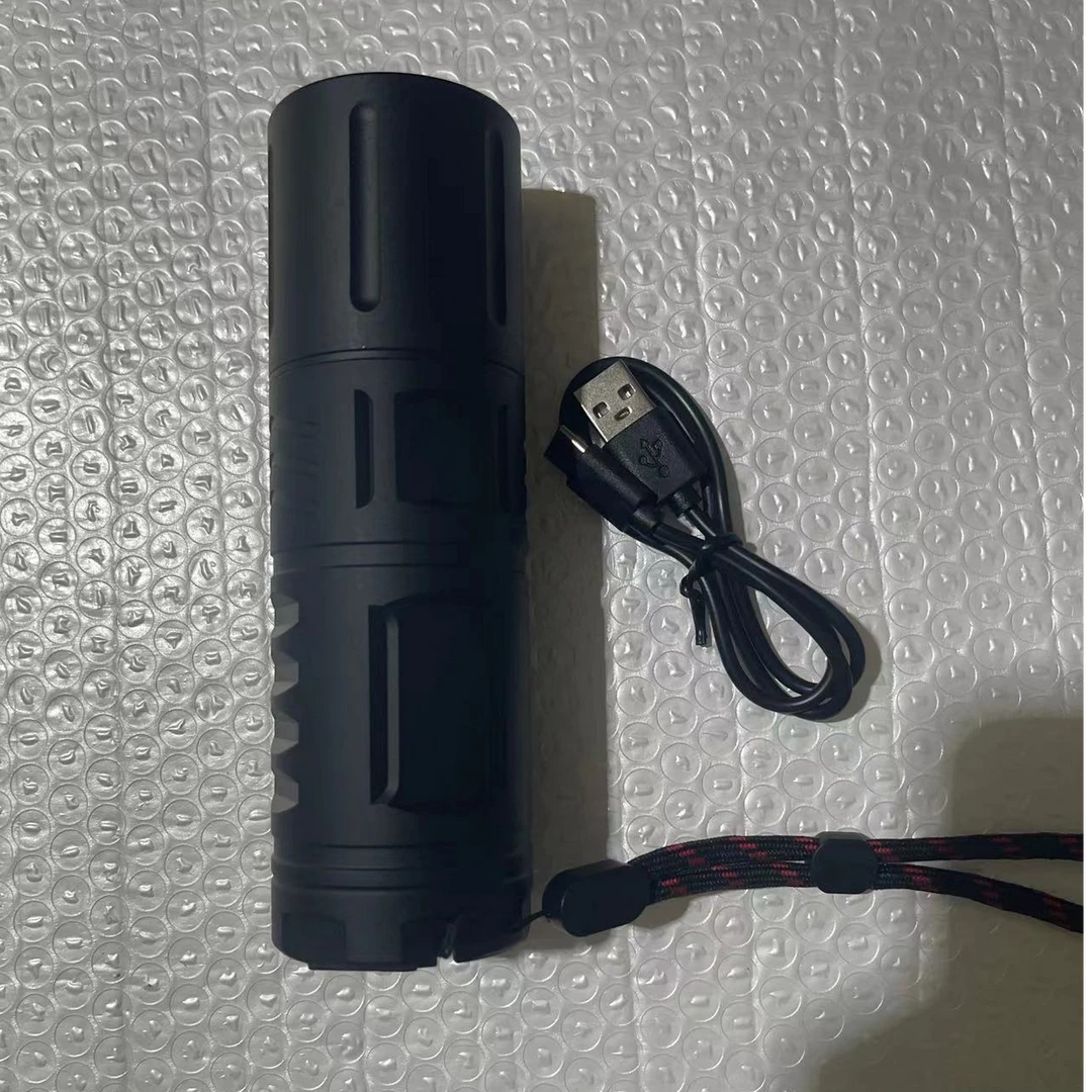 （孤）强光手电筒可充电远射便携