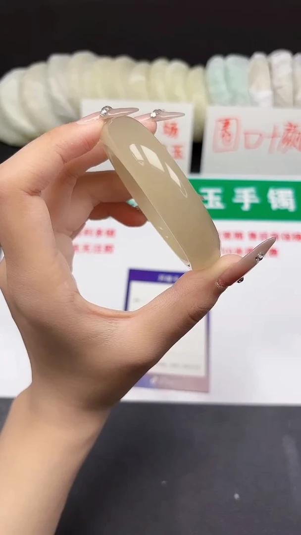 和田玉手镯未镶嵌137-8-55