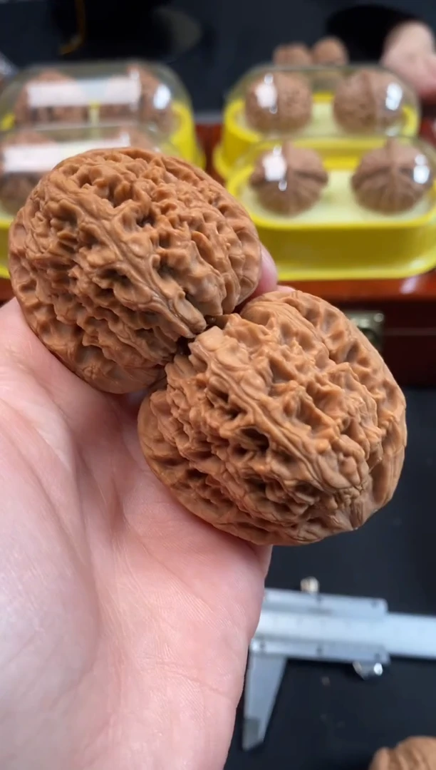 把件文玩核桃我***予南疆石44尺c546