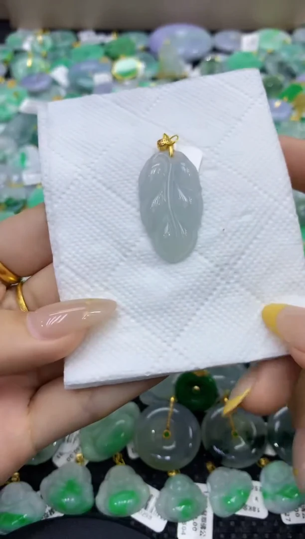 颈饰未镶嵌翡翠天然缅甸翡翠A货