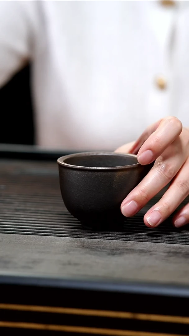 茶壶紫砂03-微瑕底槽清柴烧铃铛杯100cc