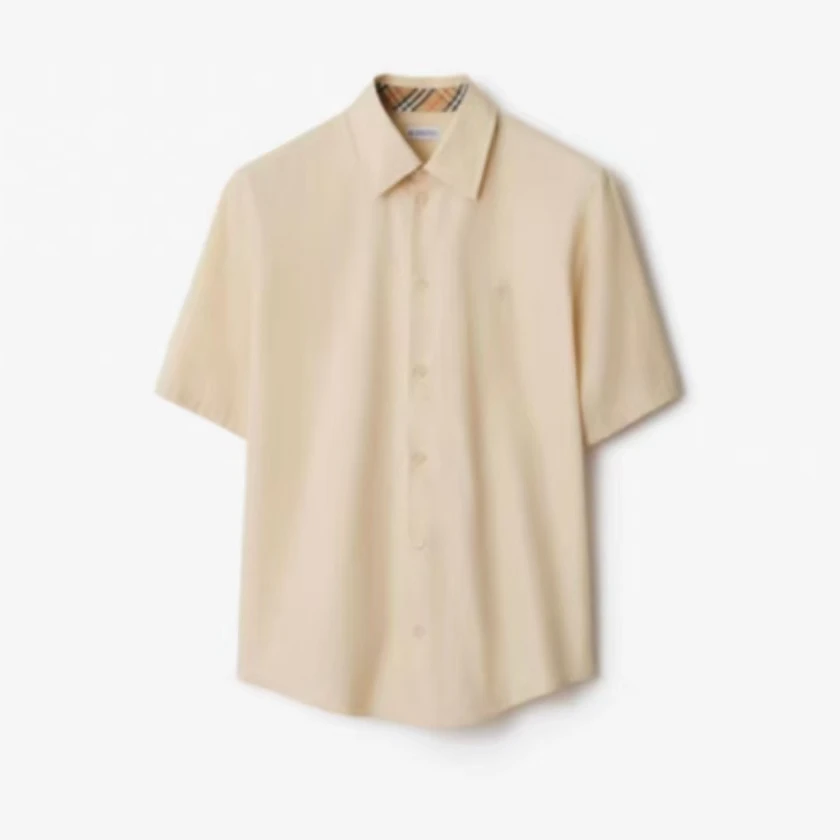 修身型夏季男性休闲短袖2025衬衫宽松纯色简约风