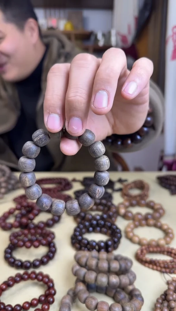 木?****?巴布亚贡木1.3*1.4粗抛虫漏微瑕