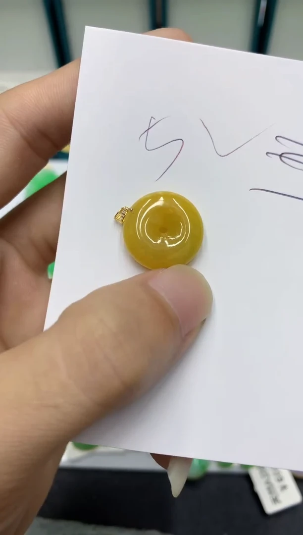 翡翠18K金镶嵌颈饰翡翠