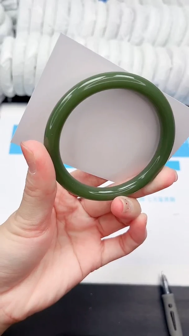 未镶嵌手镯石英质玉146-56.6XB