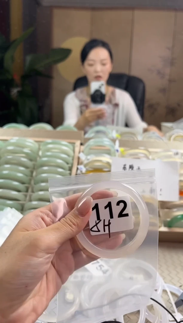 手镯玛瑙/玉髓未镶嵌112