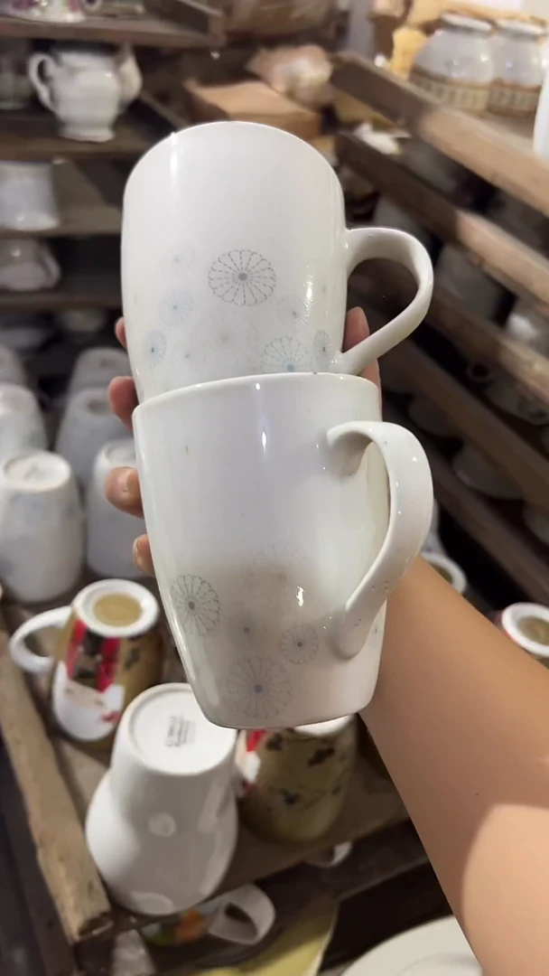 摆件杯两个一组微瑕请慎拍