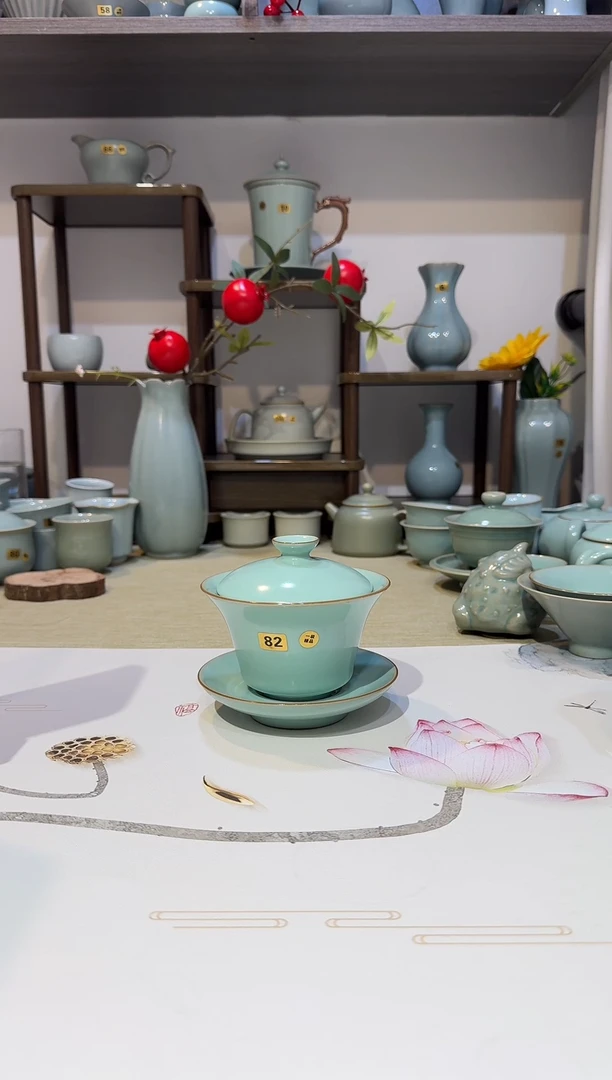 盖碗82三才马蹄盖碗 缥碧釉一级精品 泡茶*