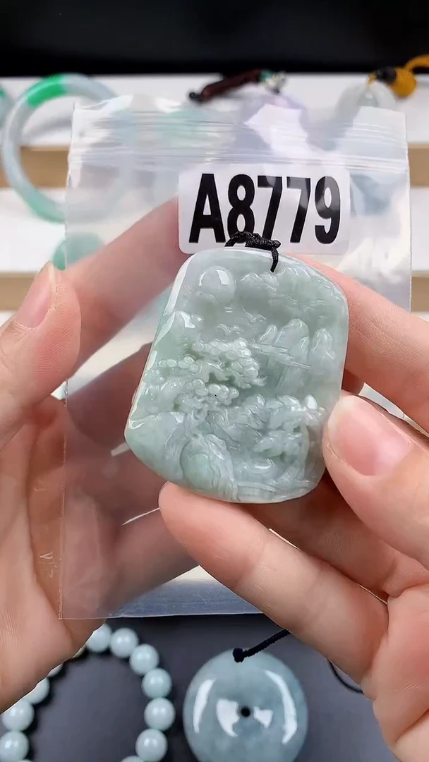 颈饰未镶嵌翡翠天然翡翠吊坠挂件