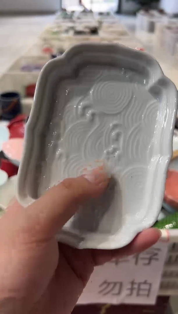 微瑕商品，介意勿拍