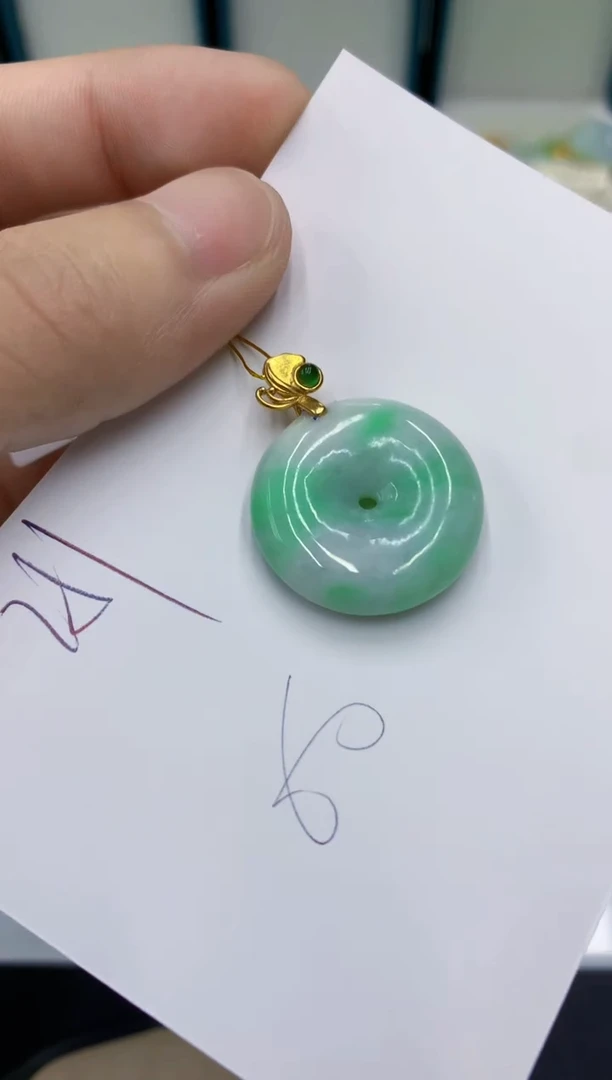 颈饰未镶嵌翡翠翡翠