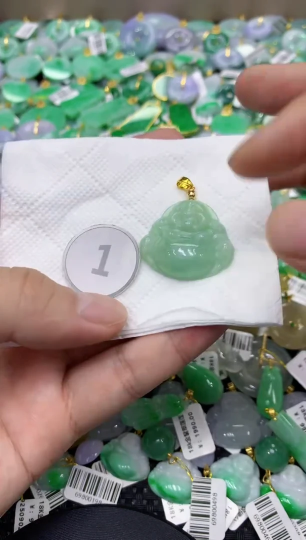 颈饰未镶嵌翡翠天然缅甸翡翠A货