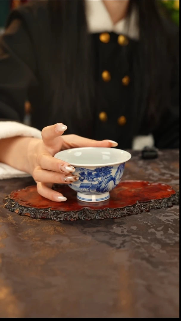 青花手绘山水主人杯