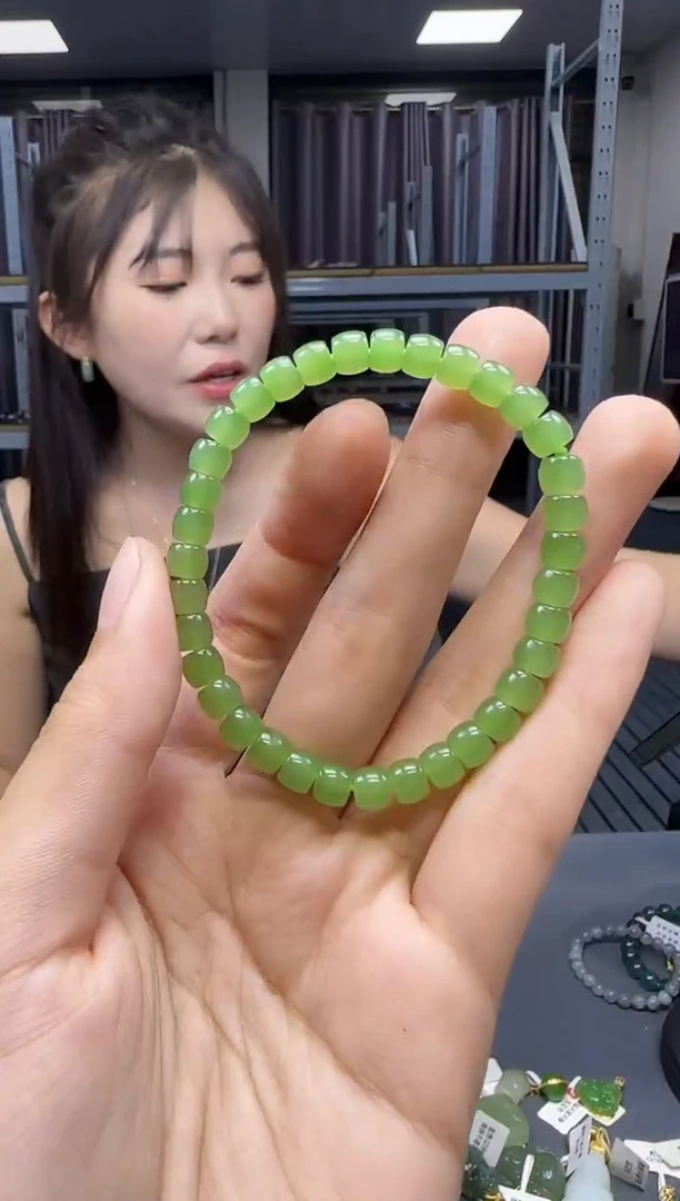 手串未镶嵌和田玉1