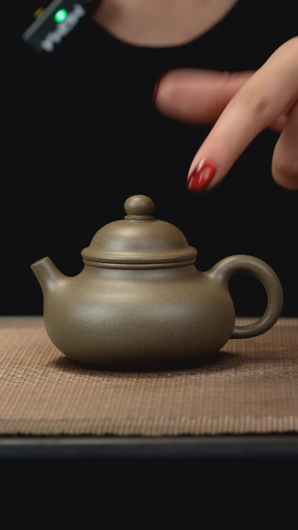 茶壶紫砂松华青段微瑕容天150cc