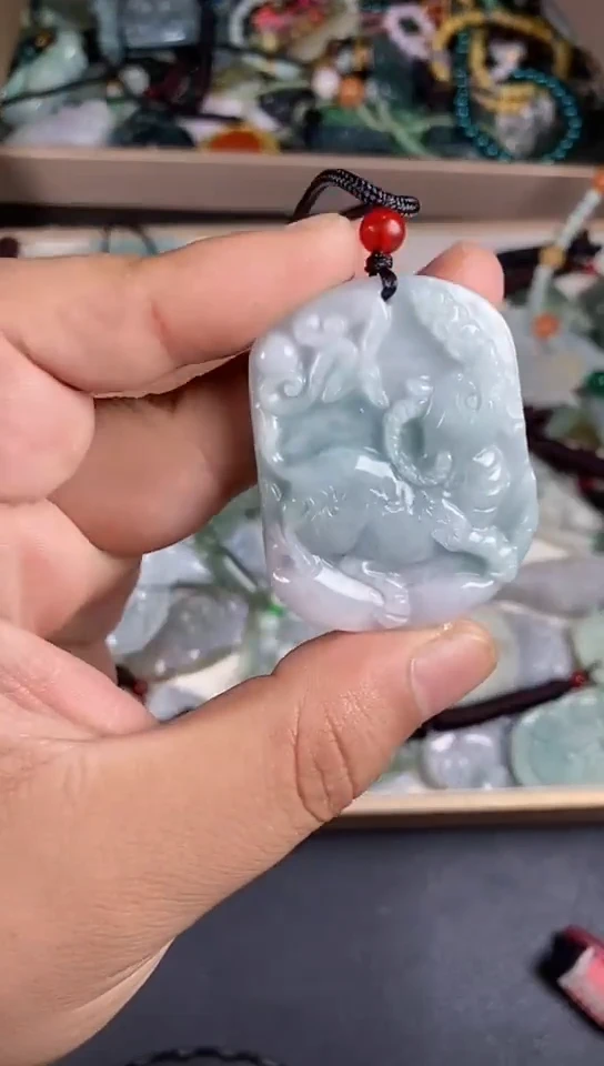 翡翠未镶嵌颈饰天然翡翠