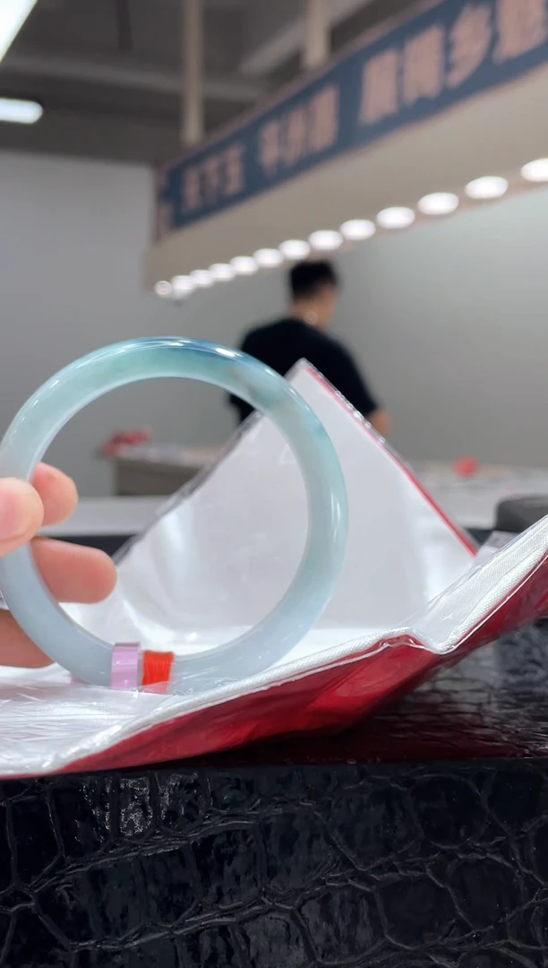 未镶嵌手镯翡翠2