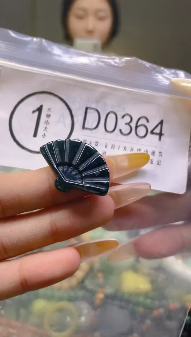 翡翠未镶嵌颈饰/D/翡翠A货一图一物