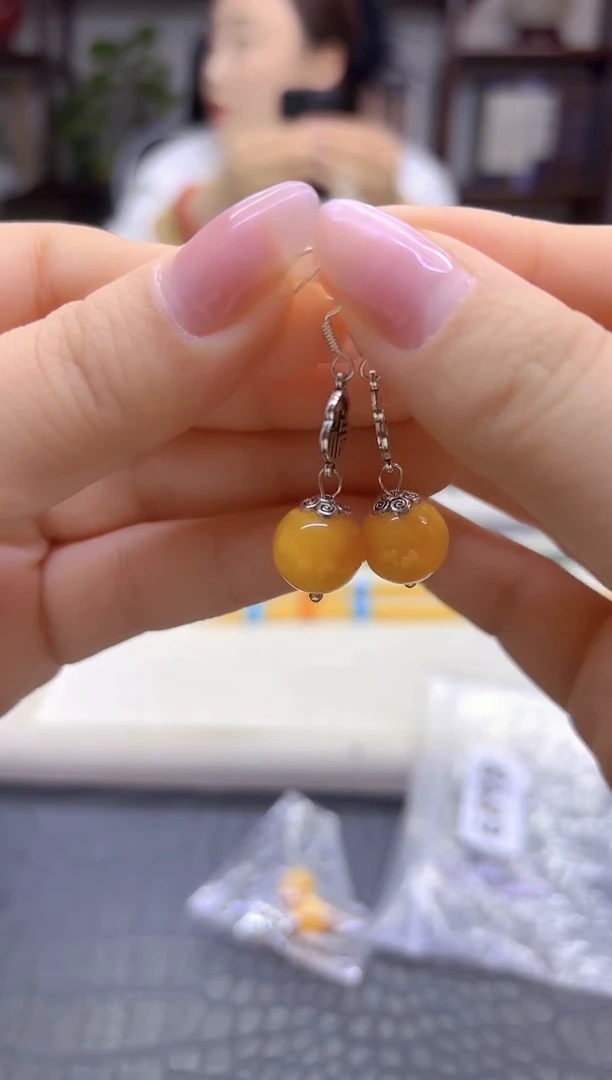 蜜蜡14K金镶嵌耳饰E898
