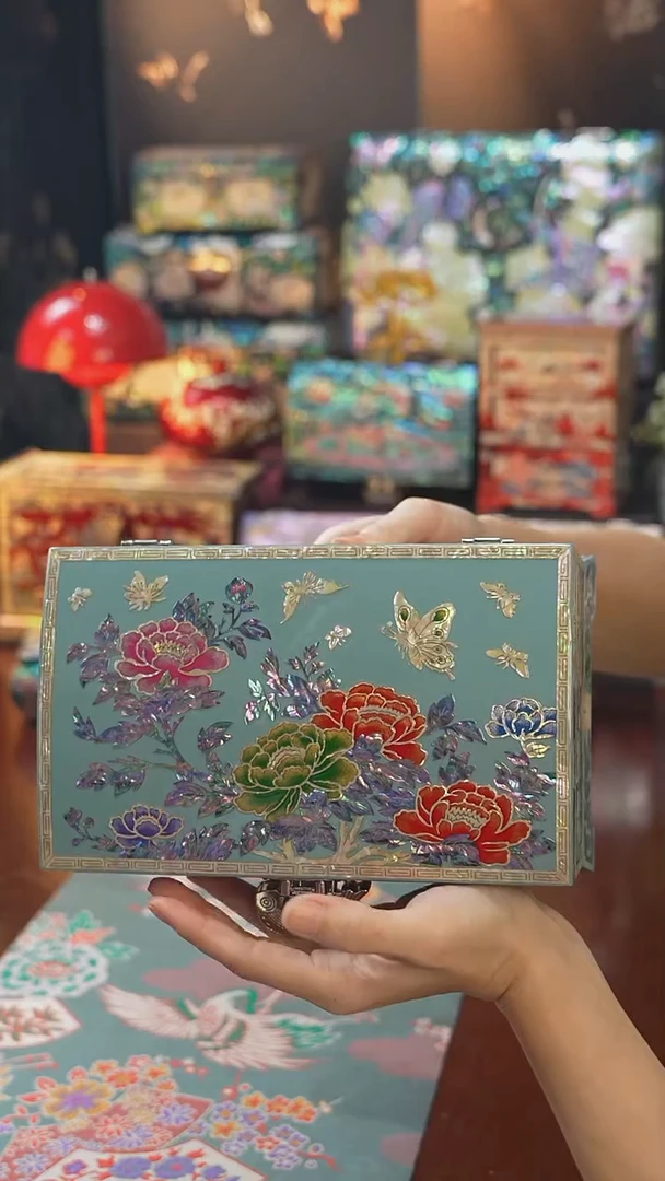 瓷片螺钿工艺香椿木首饰盒