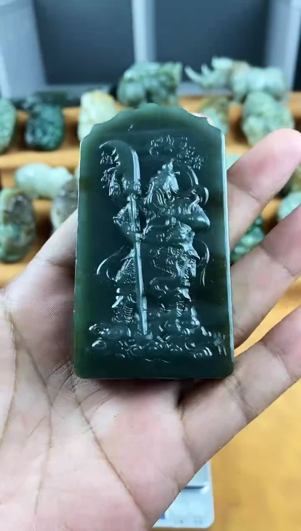 未镶嵌和田玉把件1