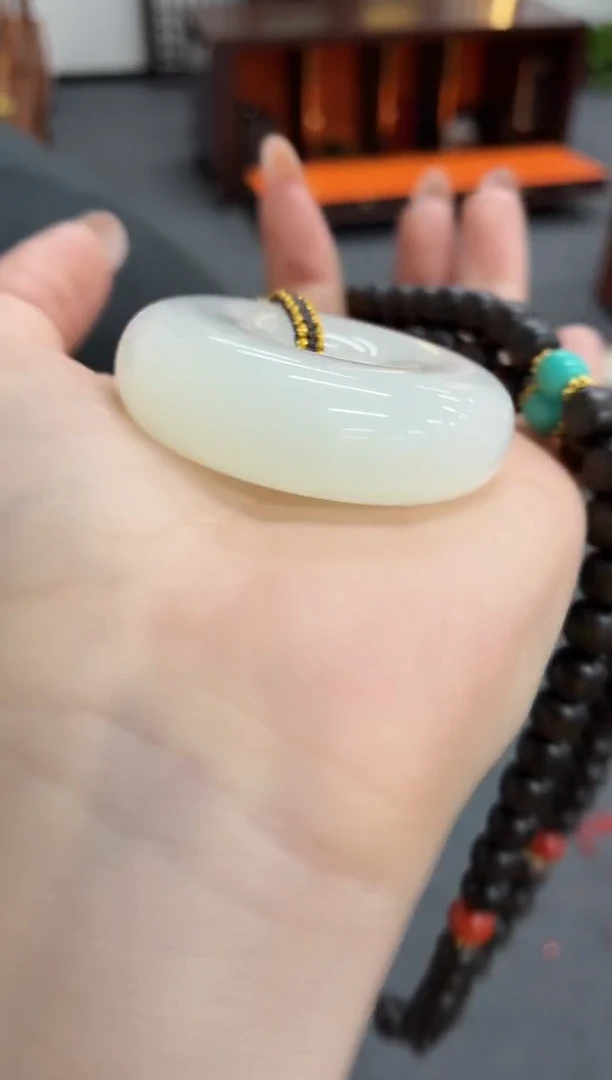 【慧慧甄选】高端轻奢多样性发货HF4064S