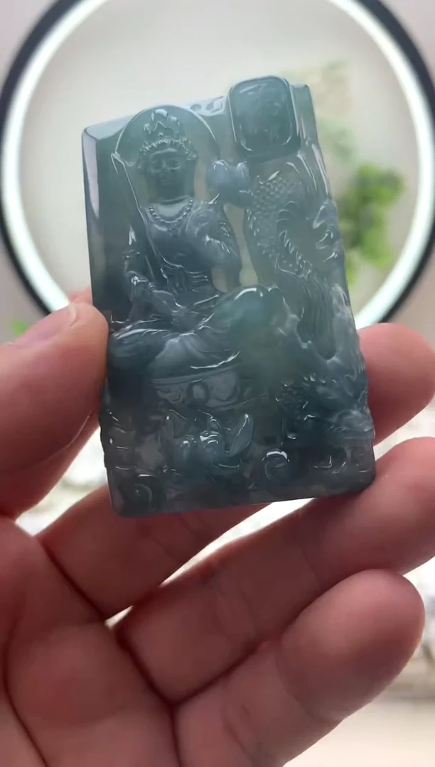 颈饰未镶嵌翡翠虚空藏