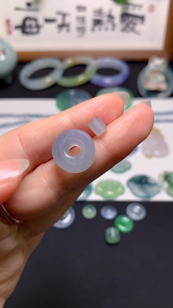 未镶嵌定制翡翠X***. 0232083436