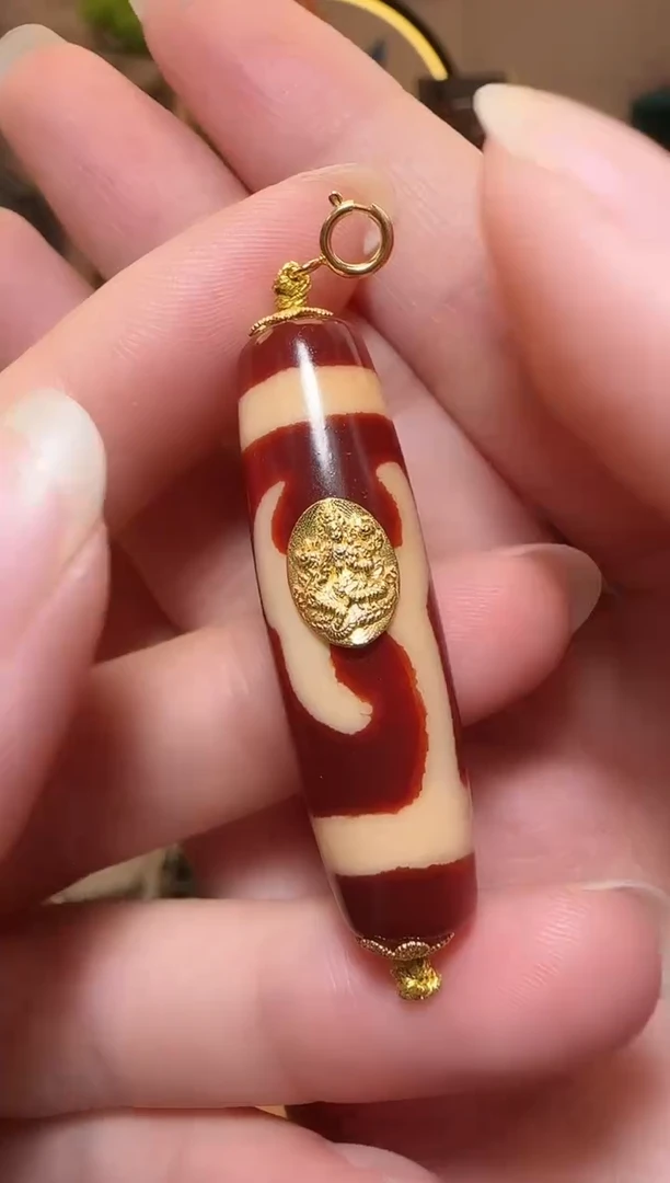 【闪购商品】玛瑙吊坠18K金镶嵌吊坠