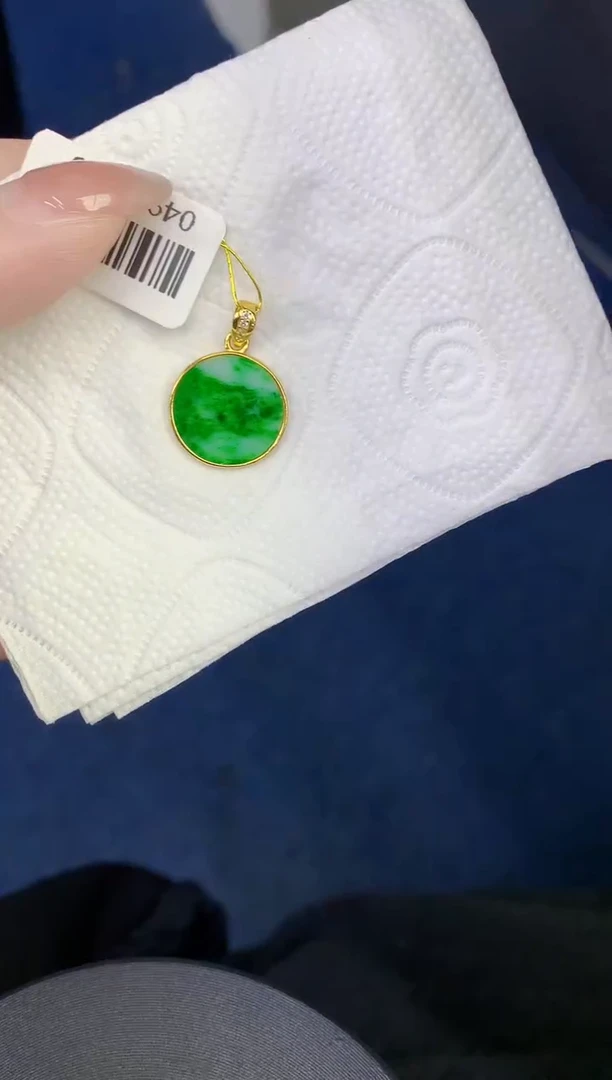 颈饰未镶嵌翡翠缅甸天然翡翠A货