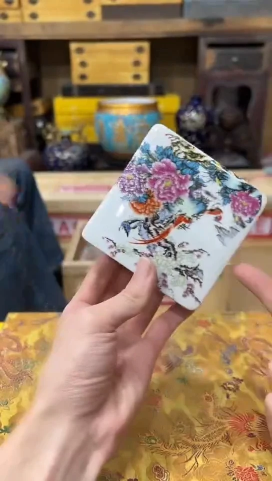 景德镇陶瓷摆件瓷