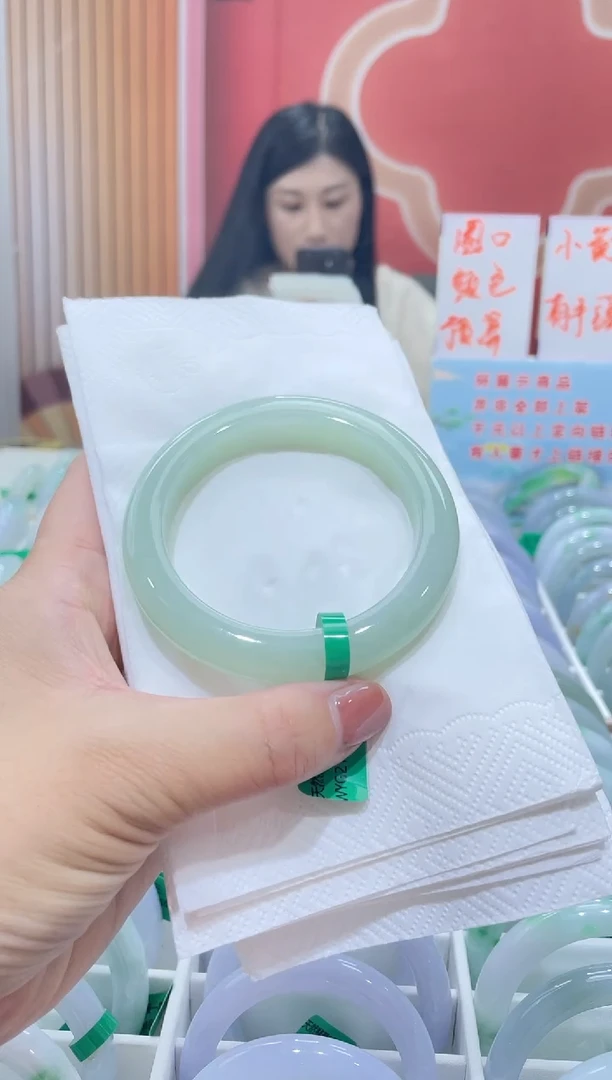 翡翠手镯未镶嵌000008720