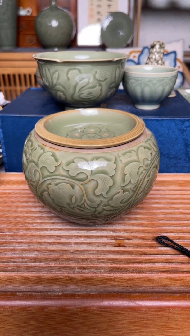 【闪购商品】其他65  吴琼 橄榄绿建水 