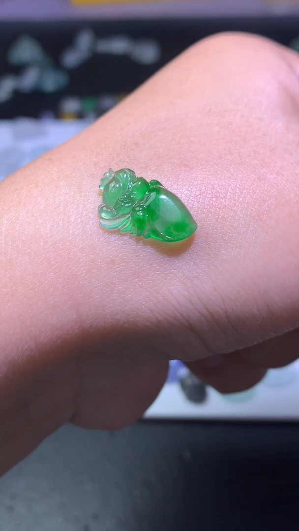 未镶嵌定制翡翠毛货