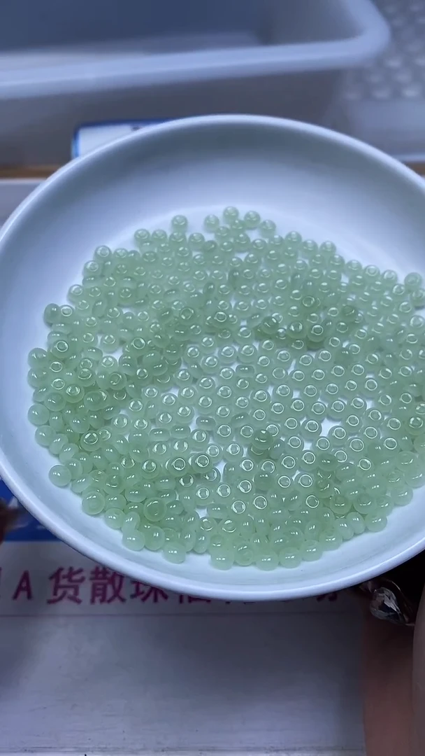 未镶嵌散珠玛瑙/玉髓E922 果绿玛瑙算盘2*4mm100个8元