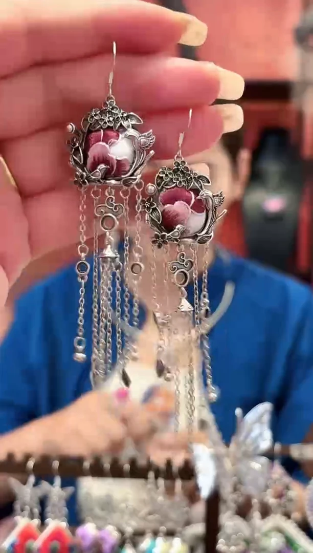 织绣云织谣民族风精美饰品  53