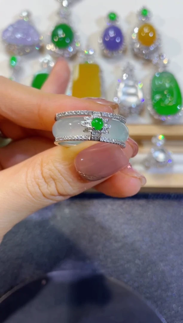 颈饰未镶嵌翡翠多人多样性发货1件1