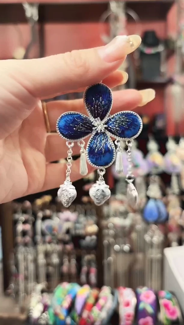 织绣民族风非遗老绣饰品139