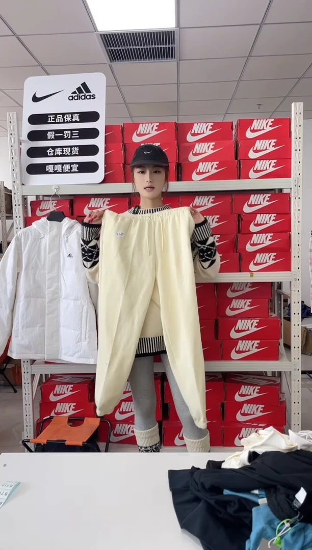 编码549  尺码  l胸围衣长  正品直播间过款