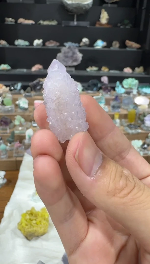 月下珠宝严选矿物