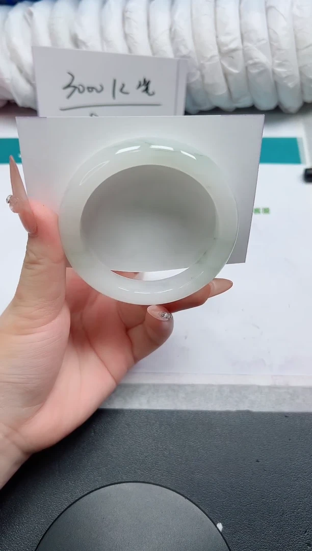 石英质玉手镯未镶嵌72-58.2