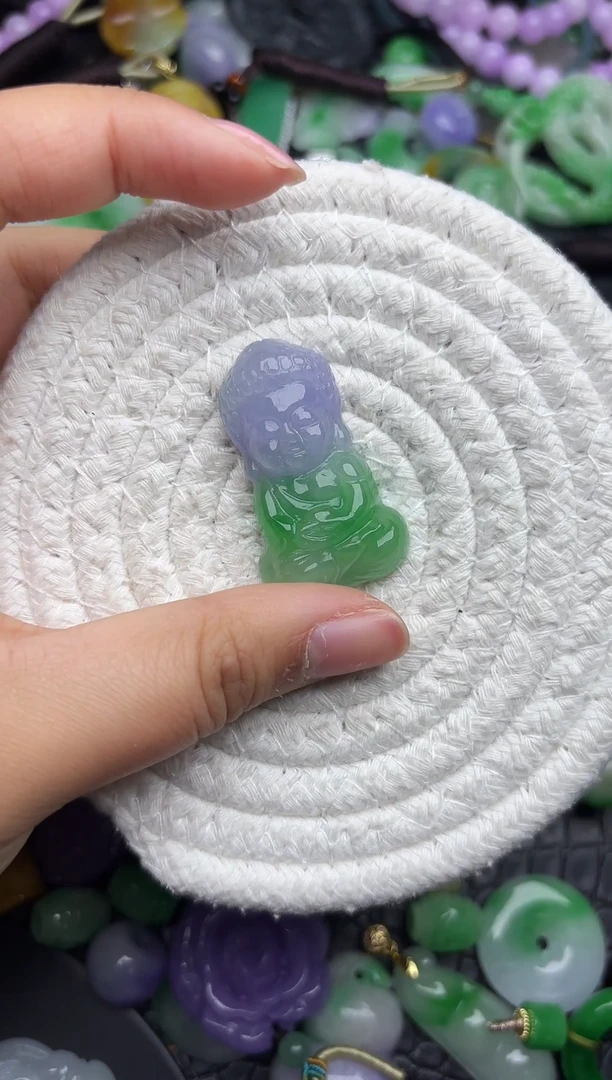 颈饰未镶嵌翡翠缅甸翡翠吊坠